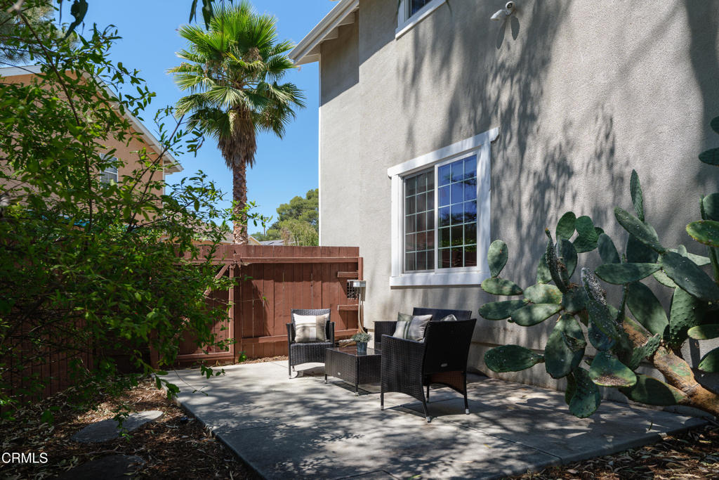10128 Golden Oaks Avenue Property Photo 52