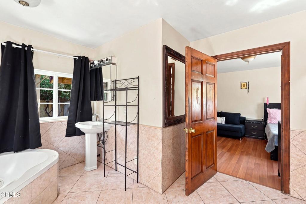 144 Backus Avenue Property Photo 25