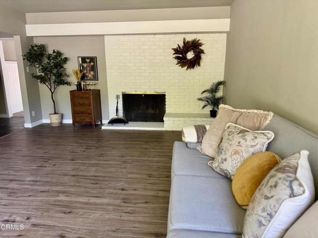 3911 El Lado Drive Property Photo 3