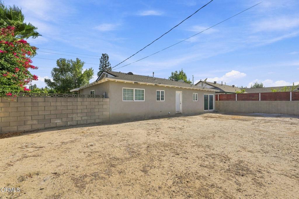1423 W 8th Street Property Photo 25