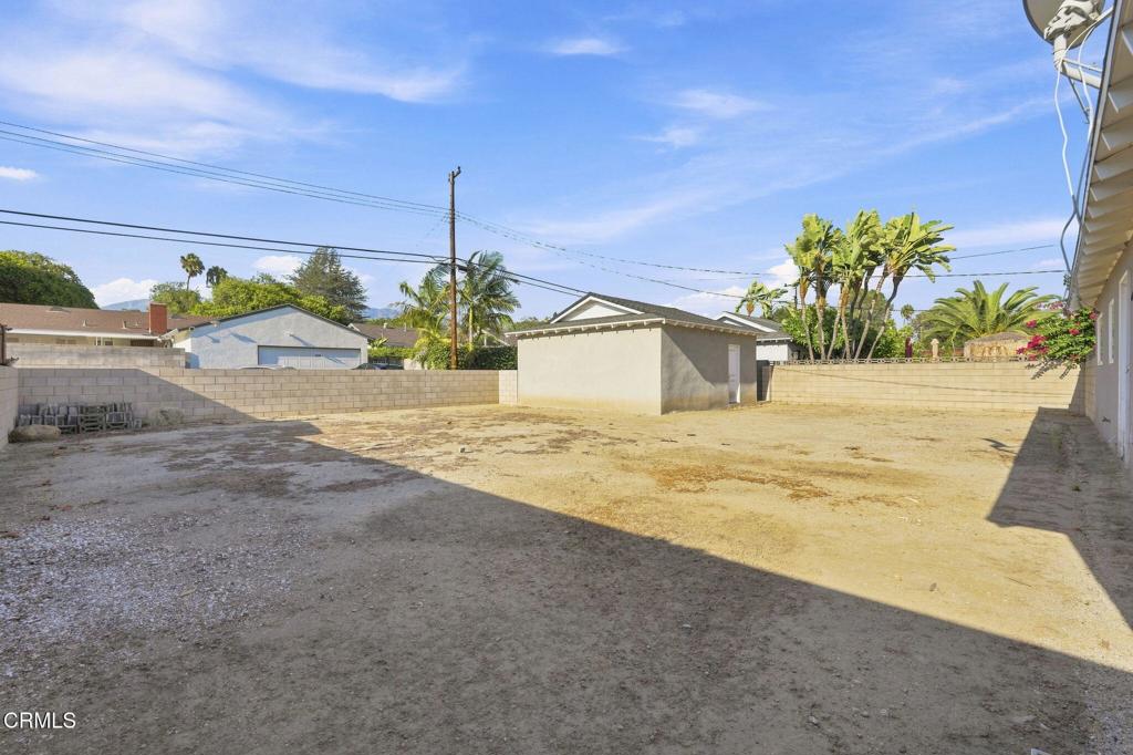 1423 W 8th Street Property Photo 26