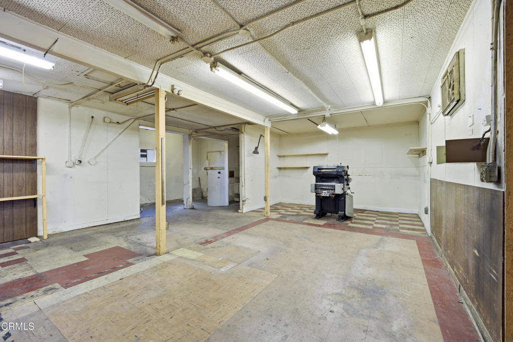 915 W Olive W Property Photo 8