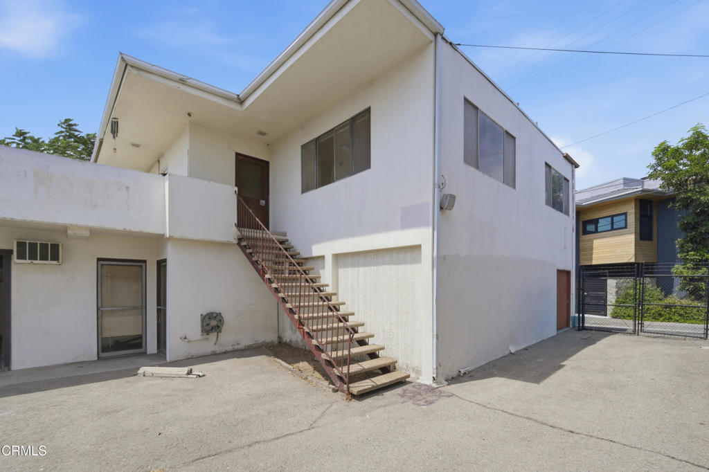 915 W Olive W Property Photo 12