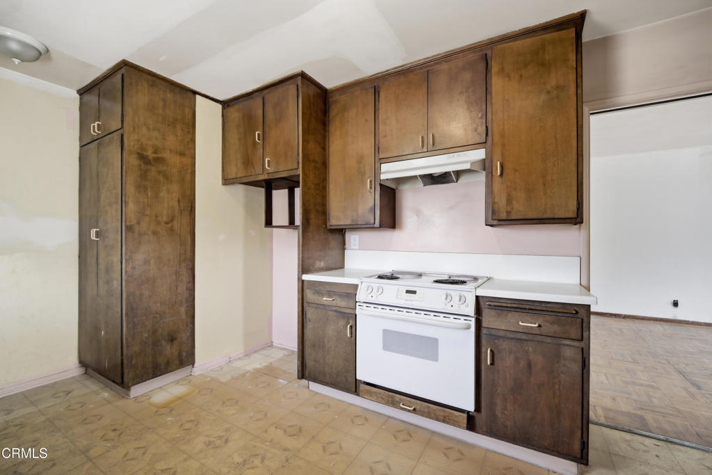 915 W Olive W Property Photo 15