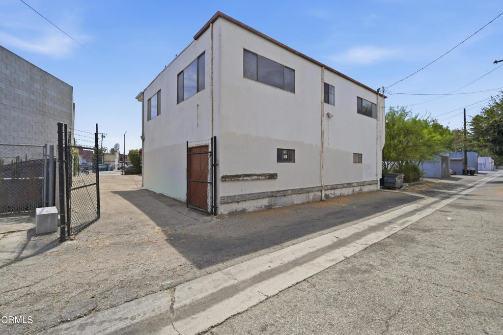 915 W Olive W Property Photo 21