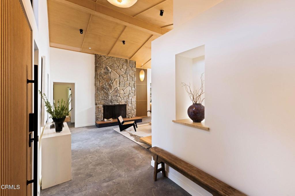 1334 Sierra Madre Boulevard Property Photo 3