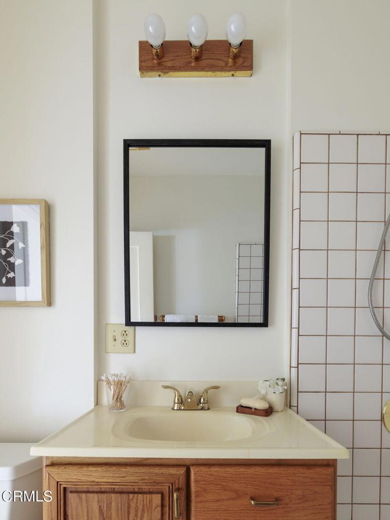 809 S Mayflower Avenue Property Photo 16