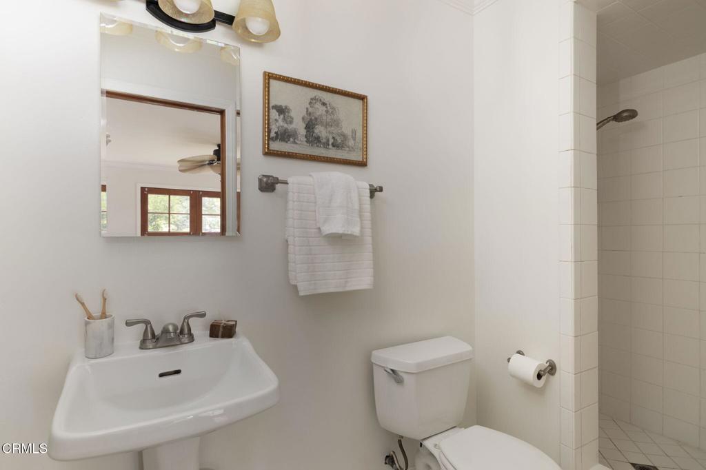 809 S Mayflower Avenue Property Photo 25
