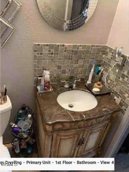1652 W 67th Street Property Photo 5