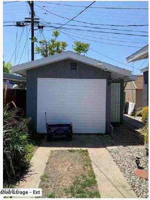 1652 W 67th Street Property Photo 6