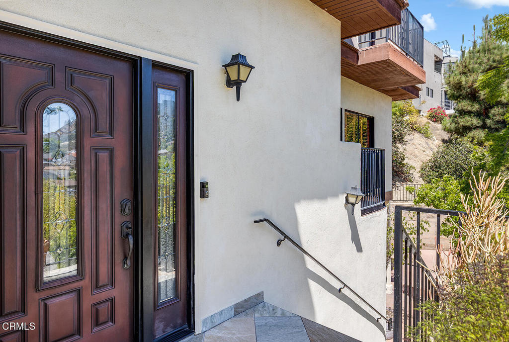1861 Oakmont Terrace Property Photo 4
