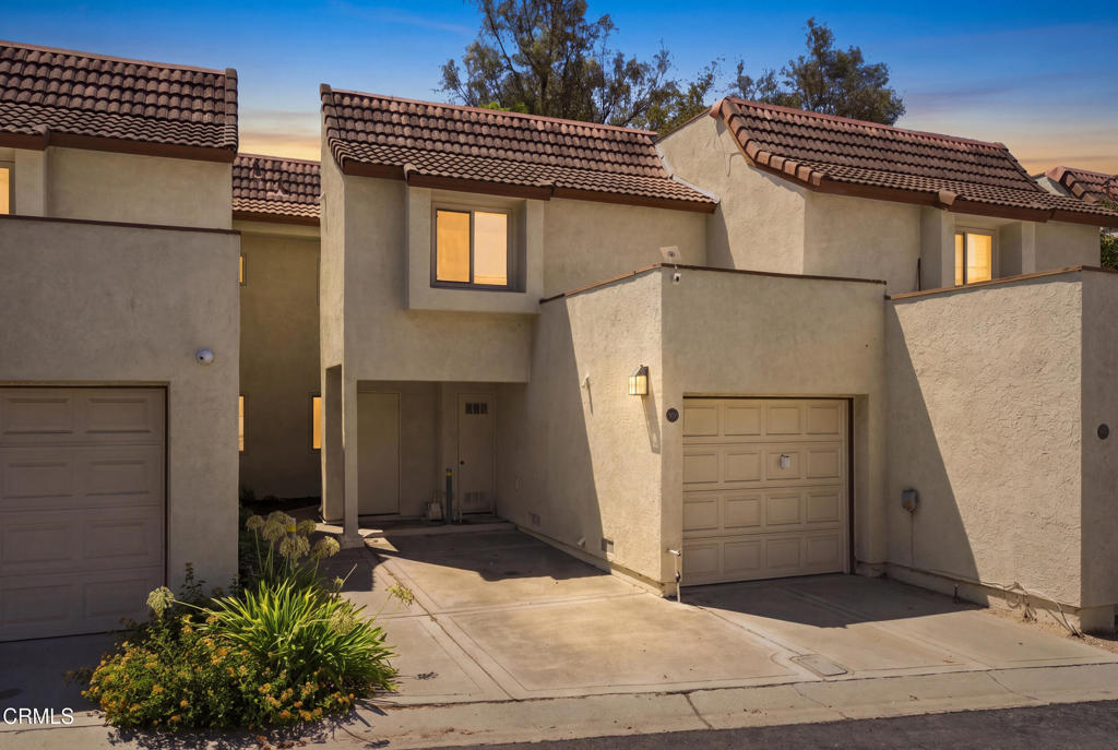 884 Endicott Drive Property Photo 4