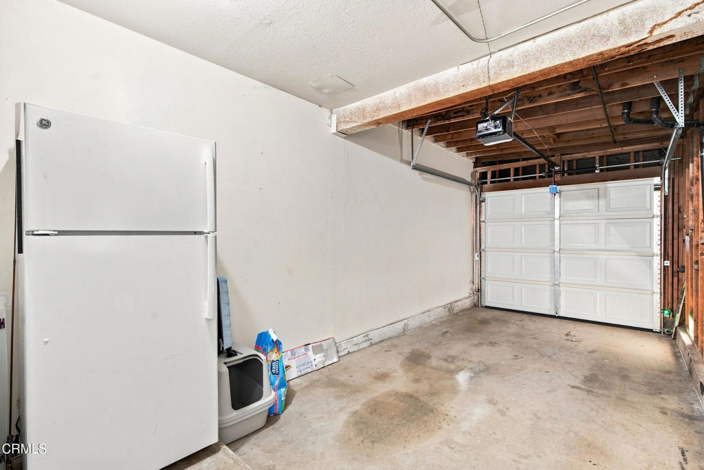 884 Endicott Drive Property Photo 40