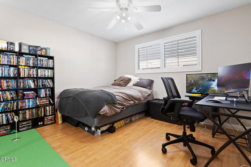 18409 Collins Street F Property Photo 14