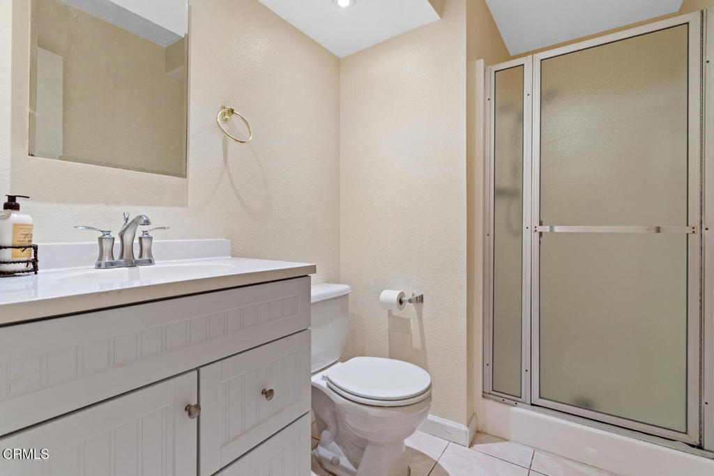18409 Collins Street F Property Photo 15