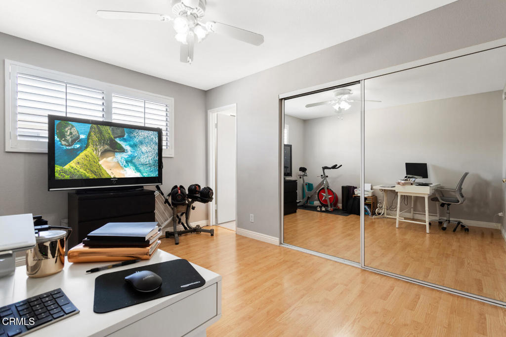 18409 Collins Street F Property Photo 24