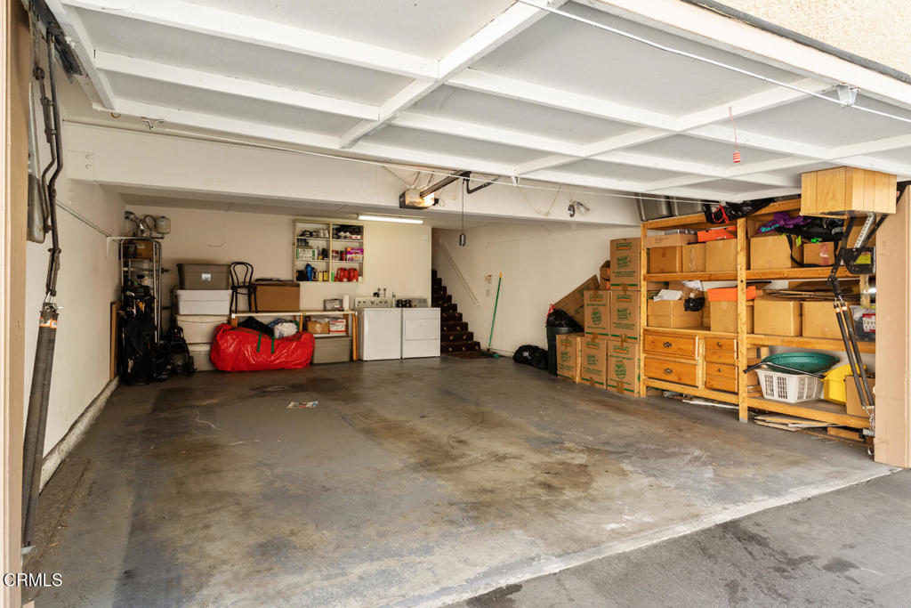 18409 Collins Street F Property Photo 25
