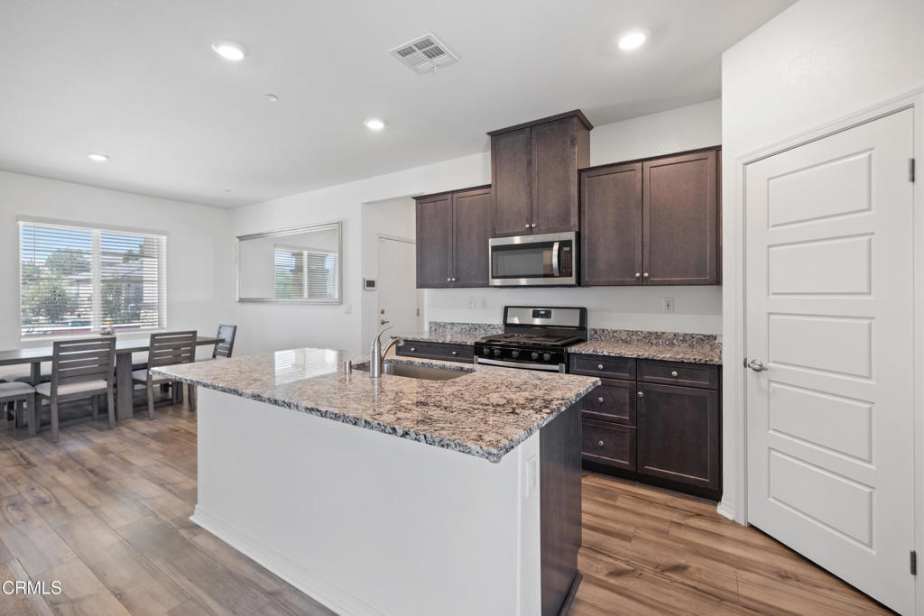 12324 Verano Street Property Photo 6