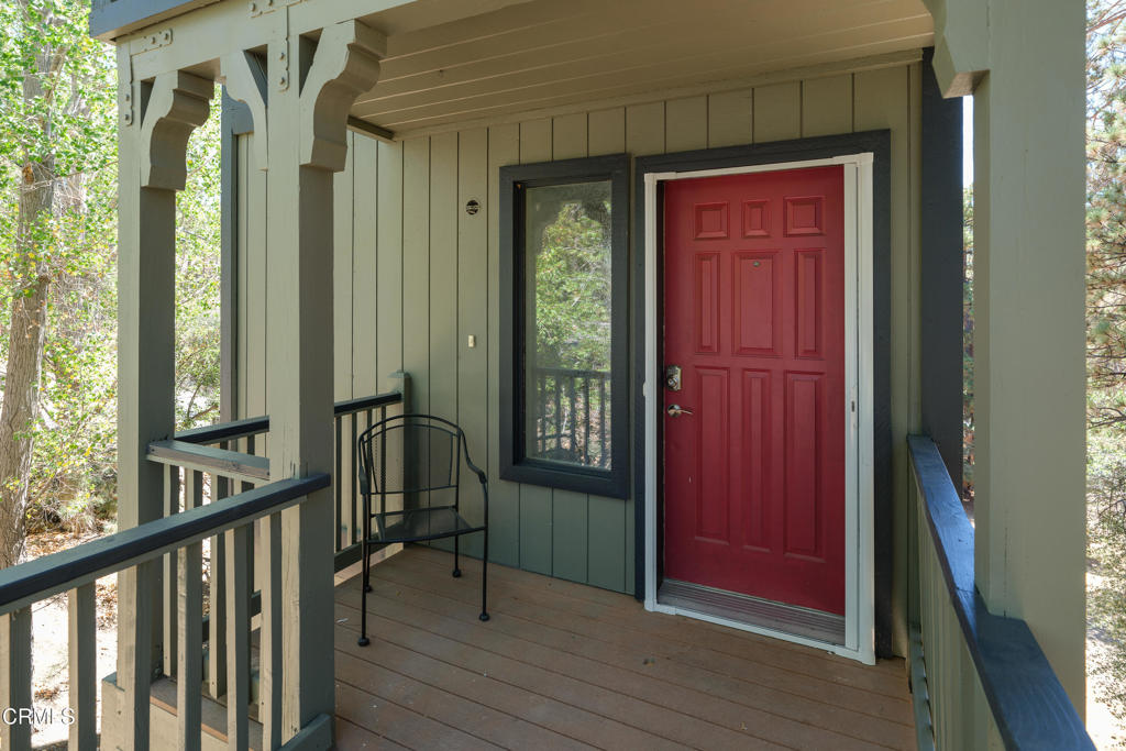 568 Silver Tip Drive Property Photo 3