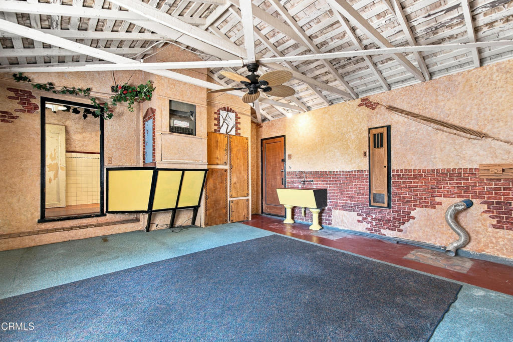 10639 Olive Street Property Photo 10