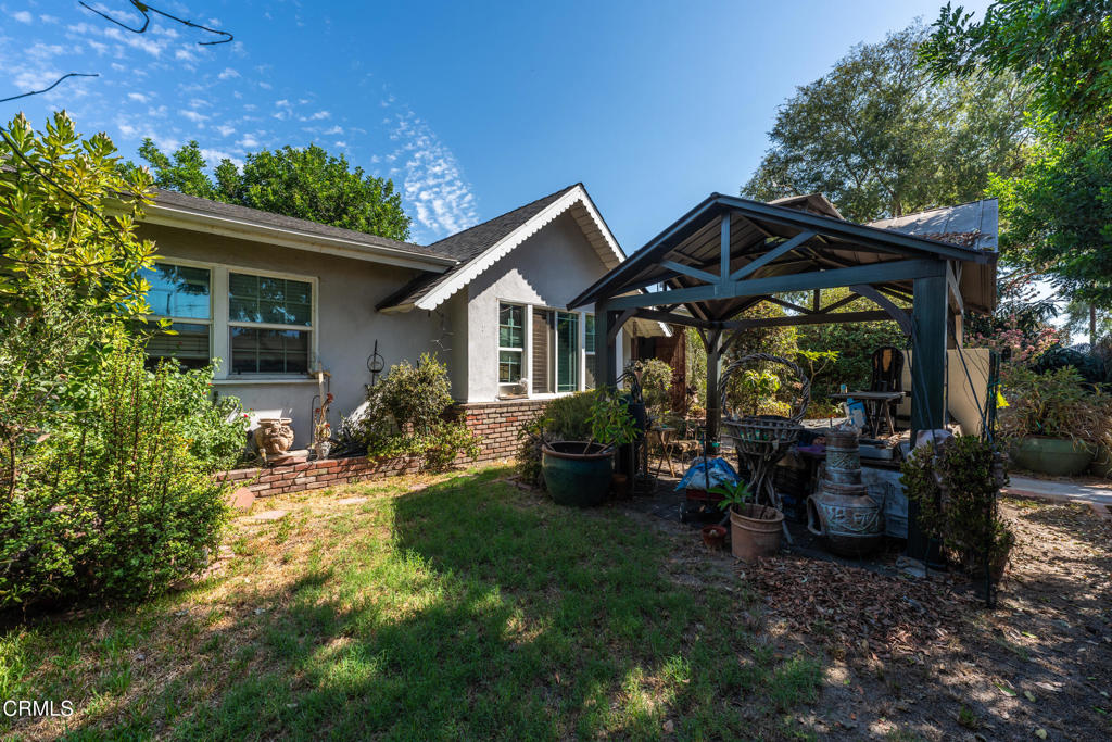 10435 Asher Street Property Photo 1