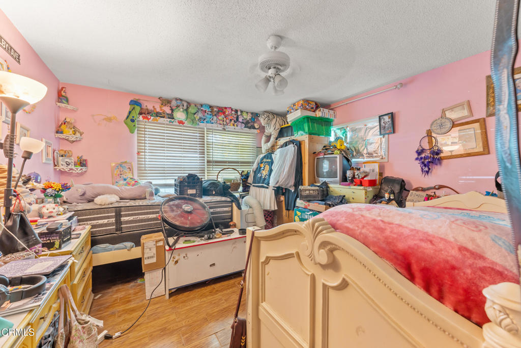 10435 Asher Street Property Photo 13