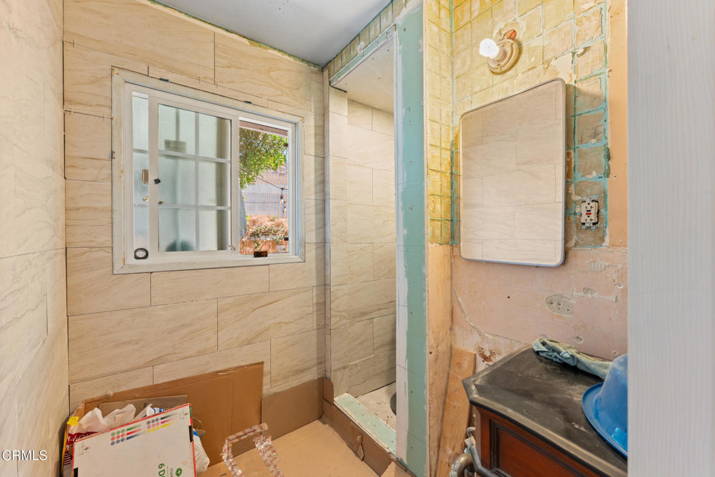 10435 Asher Street Property Photo 17