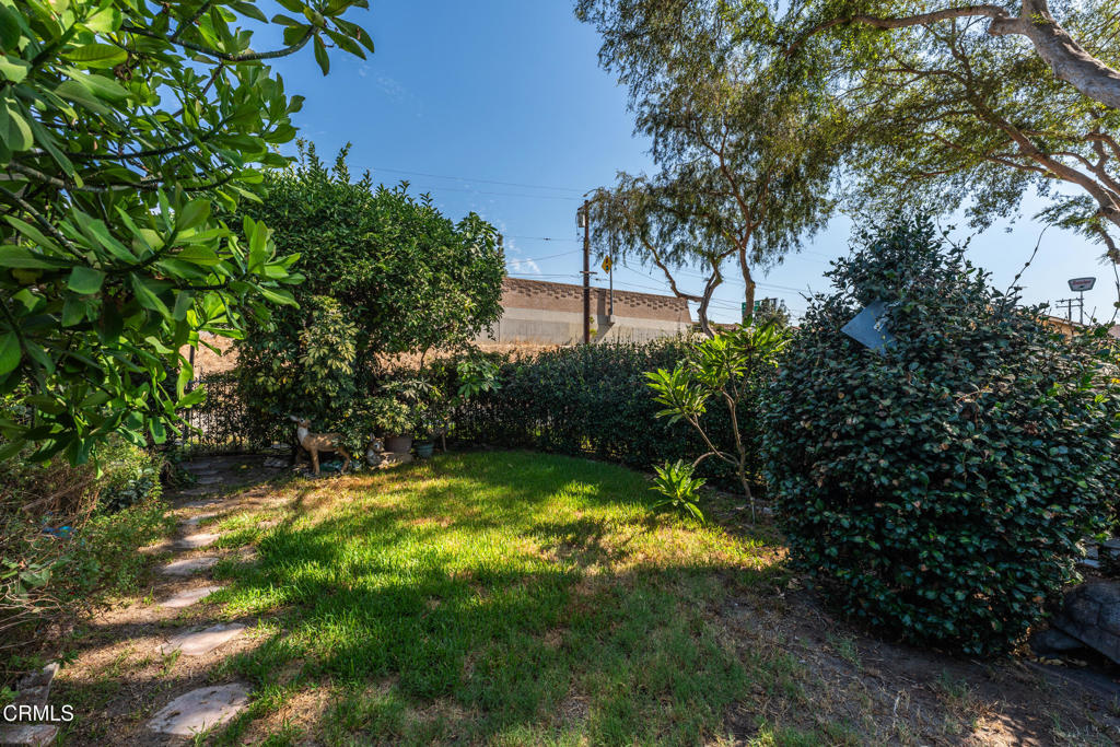 10435 Asher Street Property Photo 21