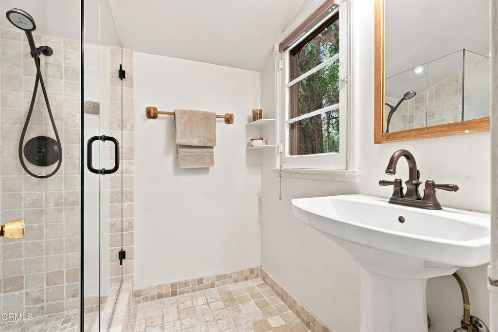 595 Elm Avenue Property Photo 27