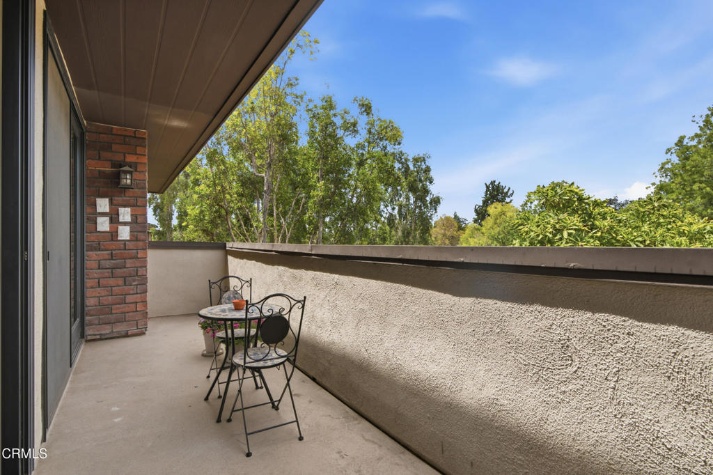 700 S Lake Avenue 306 Property Photo 29