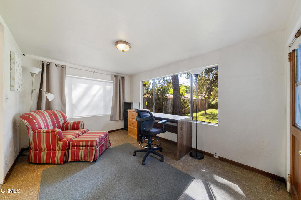 2025 La France Avenue Property Photo 20
