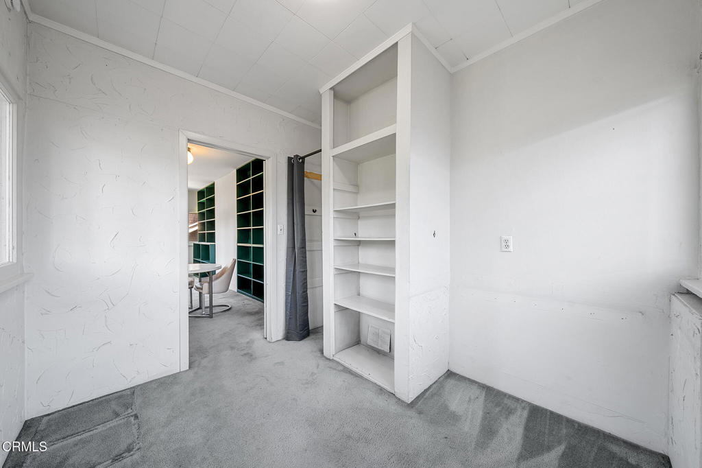 2025 La France Avenue Property Photo 33