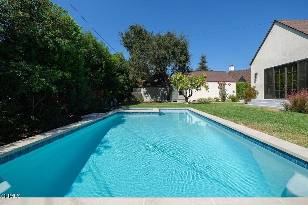 2384 E Orange Grove Boulevard Property Photo 27
