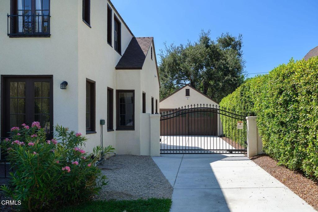 2384 E Orange Grove Boulevard Property Photo 52