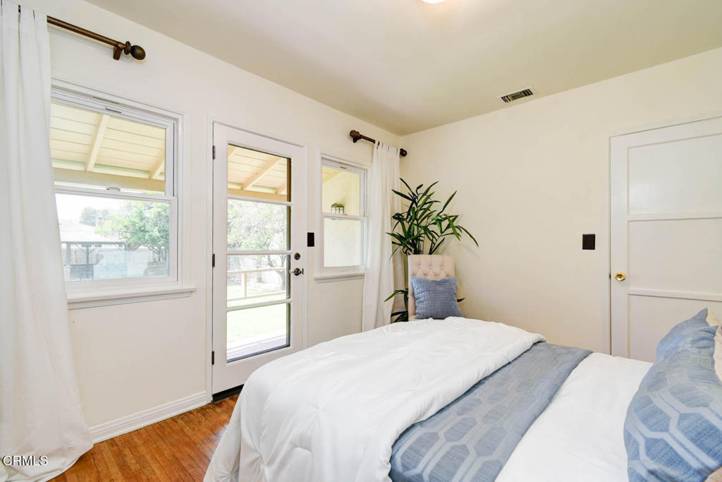 216 W Wedgewood Avenue Property Photo 17
