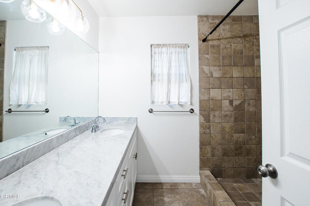 1547 Coolidge Avenue Property Photo 12