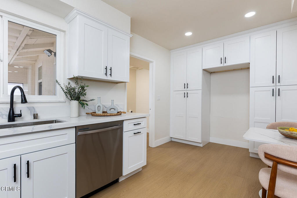 2211 1/8 Casitas Avenue Property Photo 8