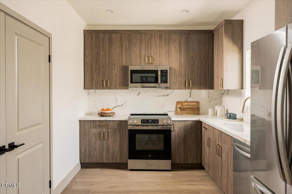 636 Forest Avenue Property Photo 6