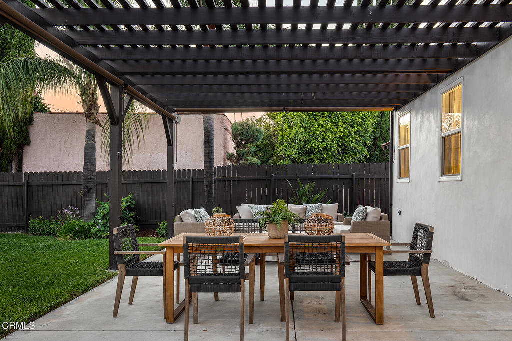 2330 E Orange Grove Boulevard Property Photo 30