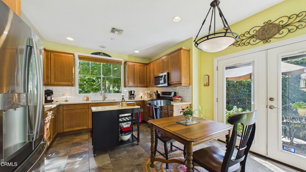 1807 S Mayflower Avenue Property Photo 18