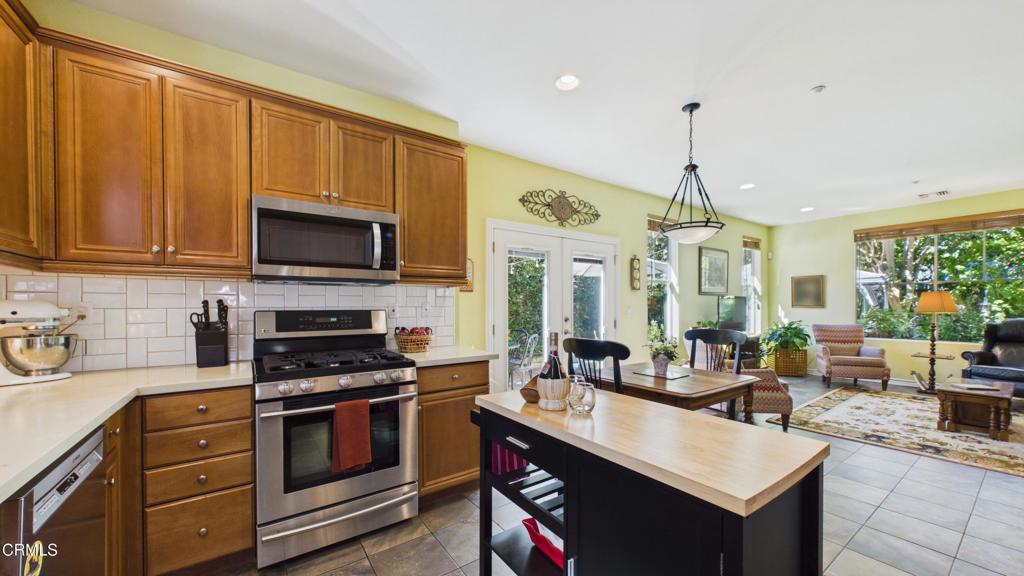 1807 S Mayflower Avenue Property Photo 20
