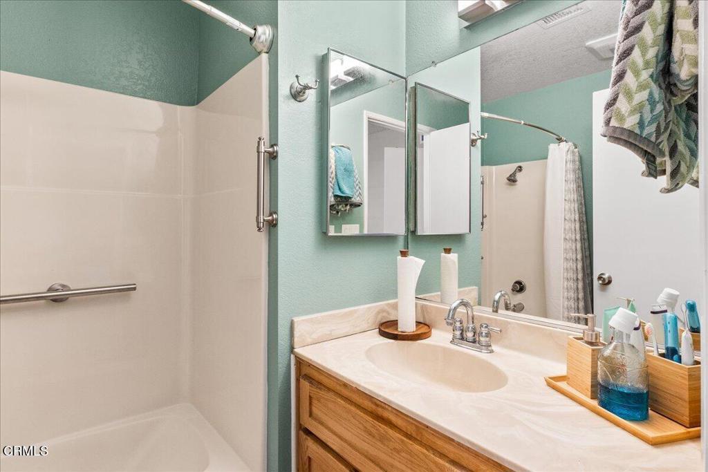 509 W Duarte Road F Property Photo 24