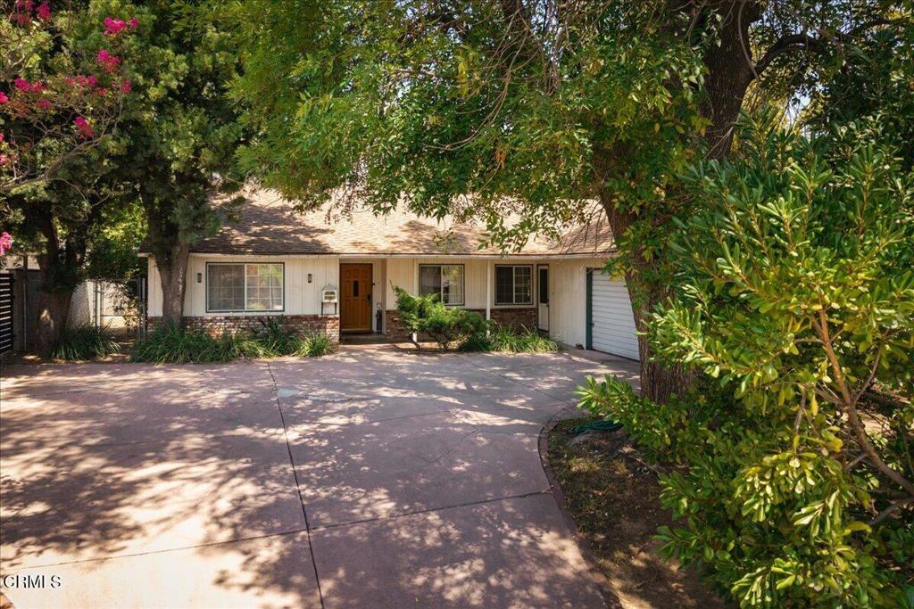 3585 Shadow Grove Road Property Photo 1