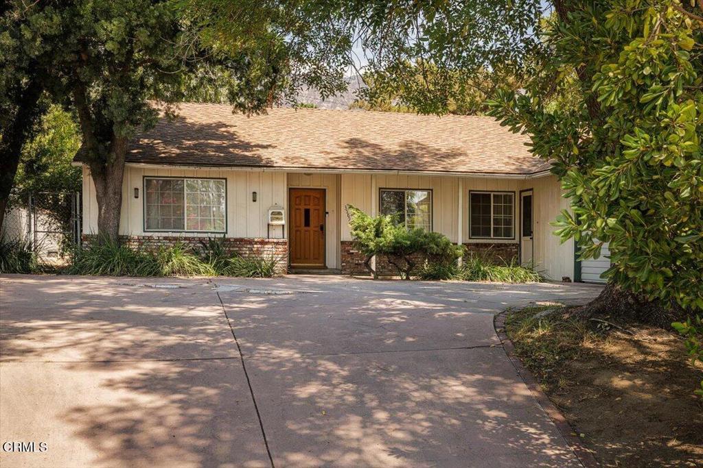 3585 Shadow Grove Road Property Photo 2
