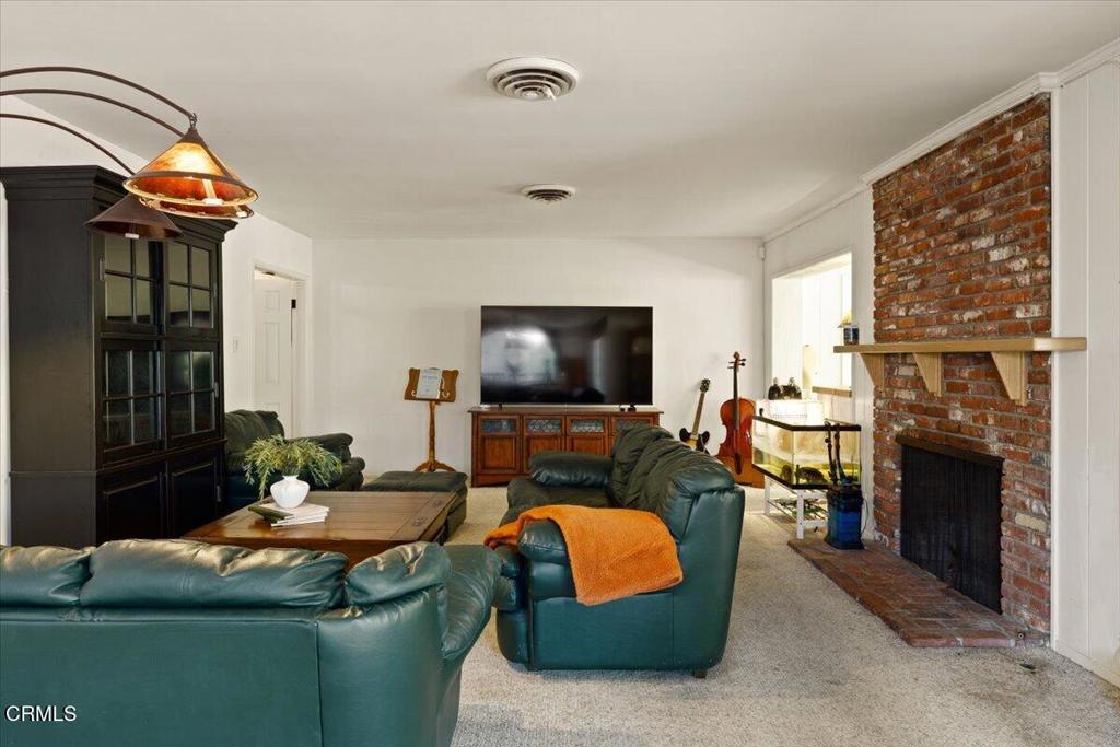 3585 Shadow Grove Road Property Photo 4