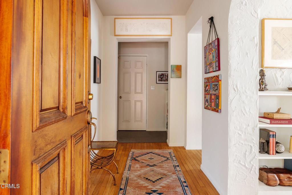 615 S Mentor Avenue Property Photo 7