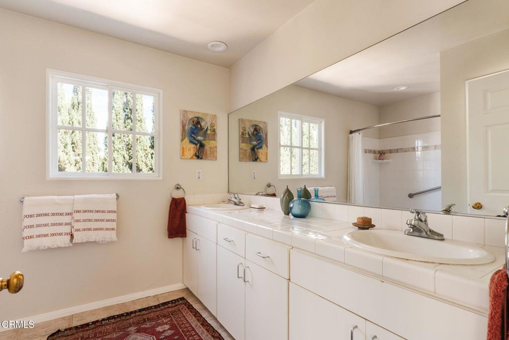 615 S Mentor Avenue Property Photo 49