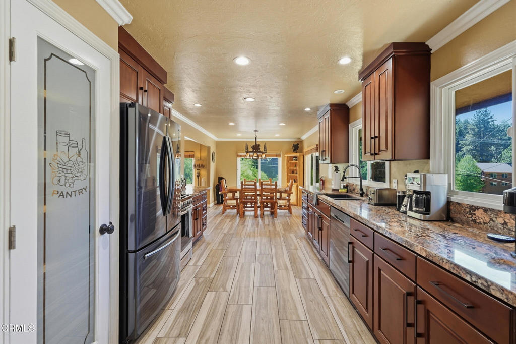 43170 Moonridge Road Property Photo 7
