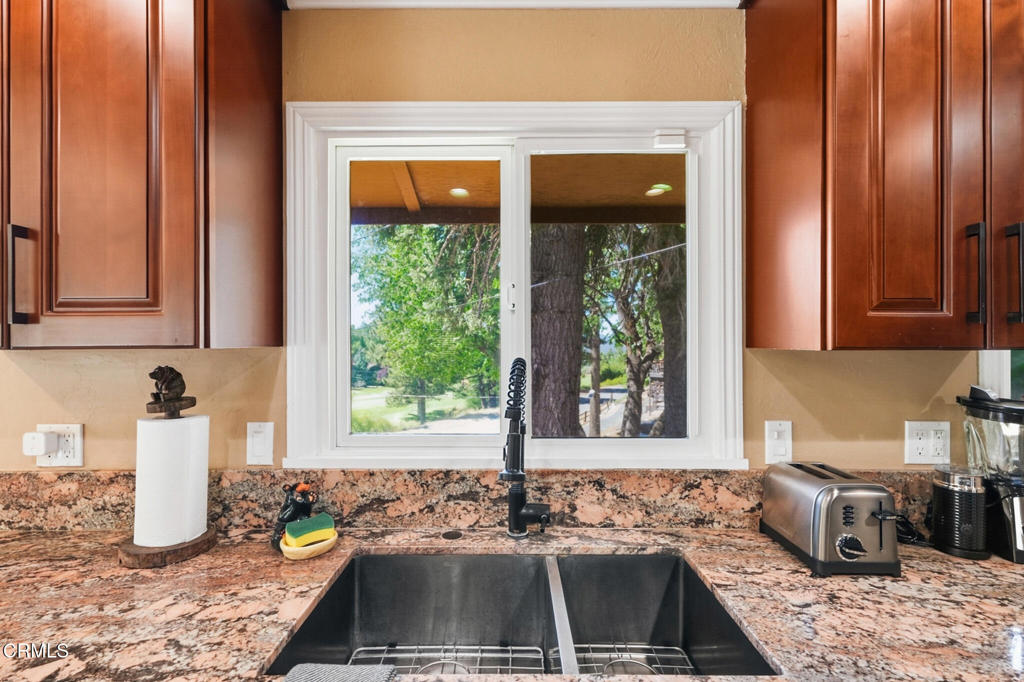 43170 Moonridge Road Property Photo 8