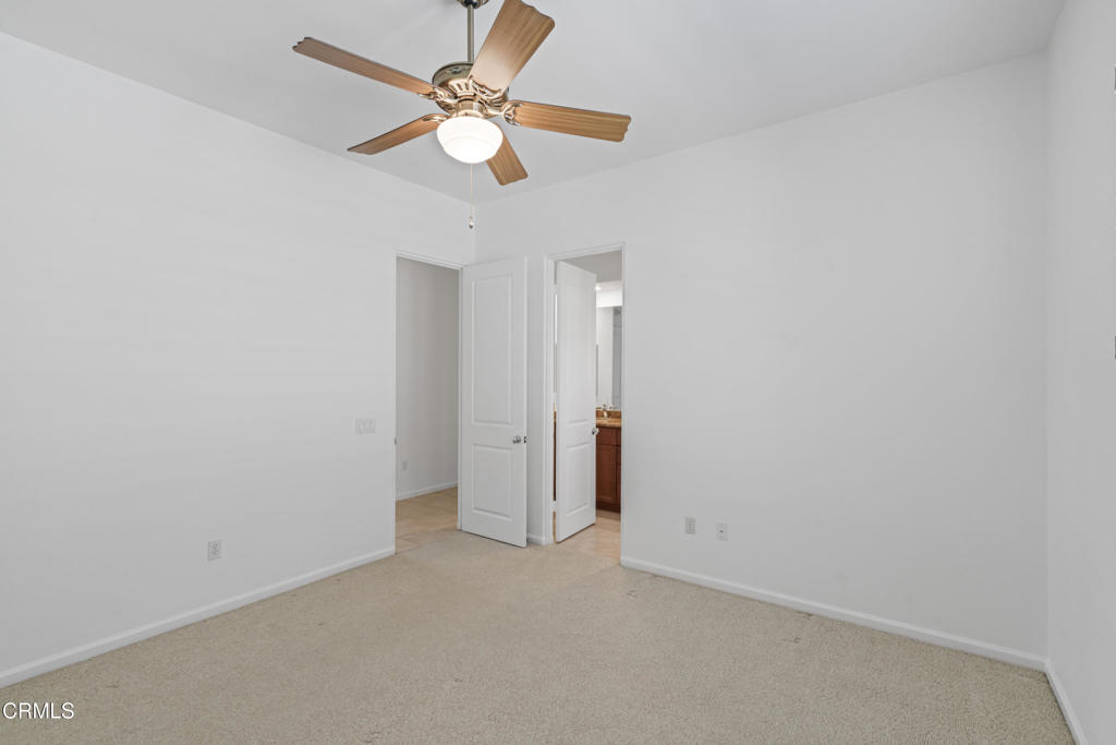 2250 N Hermosa Drive Property Photo 35